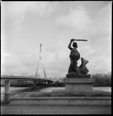 img027.jpg