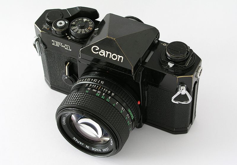 800px-Canon_F1_alt.jpg