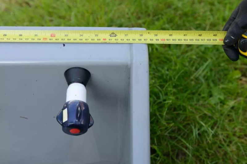 Small sink-2.jpg
